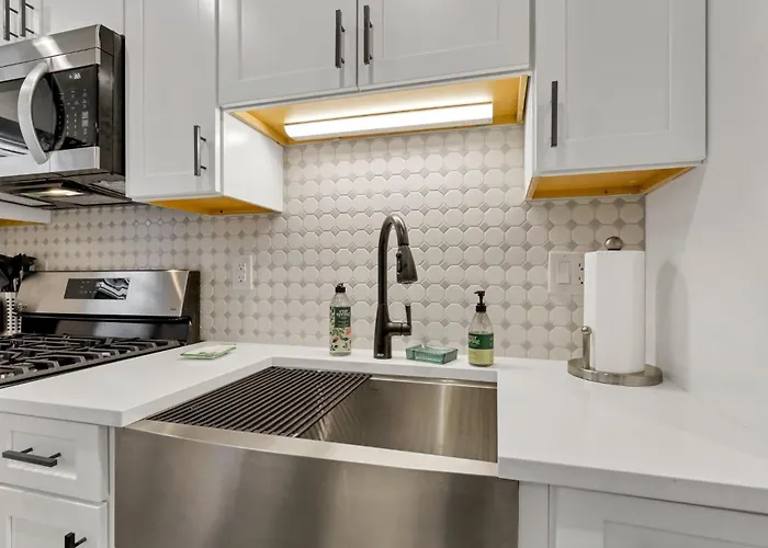 The Worthington - 3 Bedroom 2 5 Bath And Parking Columbus