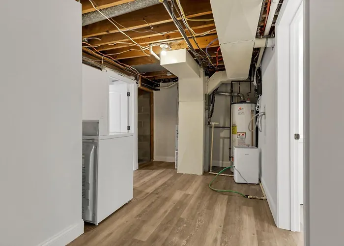 The Worthington - 3 Bedroom 2 5 Bath And Parking Columbus