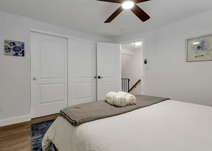 The Worthington - 3 Bedroom 2 5 Bath And Parking Apartment Columbus
